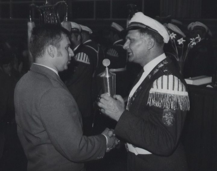 Gruensfeld1962